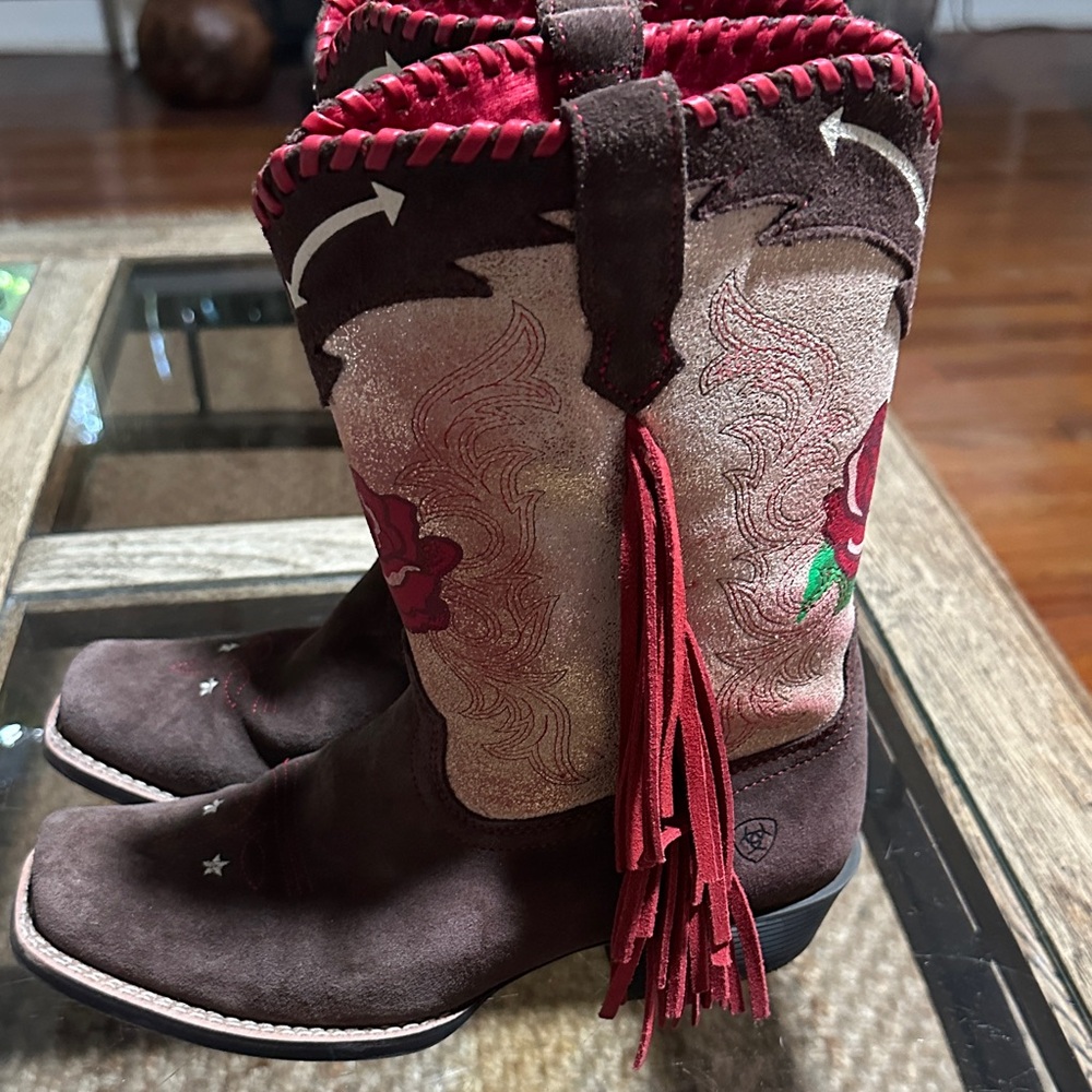 Ariat Rodeo Rose/Fringe Detail Suede Boots - Picture 4 of 6